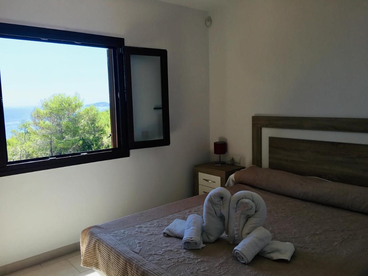 Apartamentos Aguas Blancas Santa Eularia des Riu Exterior photo